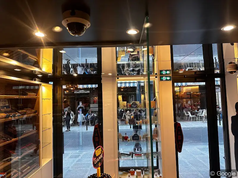 Photo 3 de Tabac Saint Germain, bureau de tabac à Paris